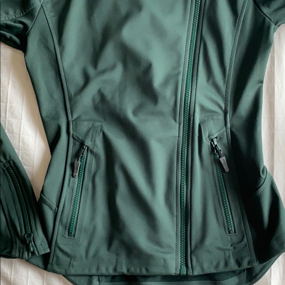 ASICS motion protect jacket - Picture 4 of 8